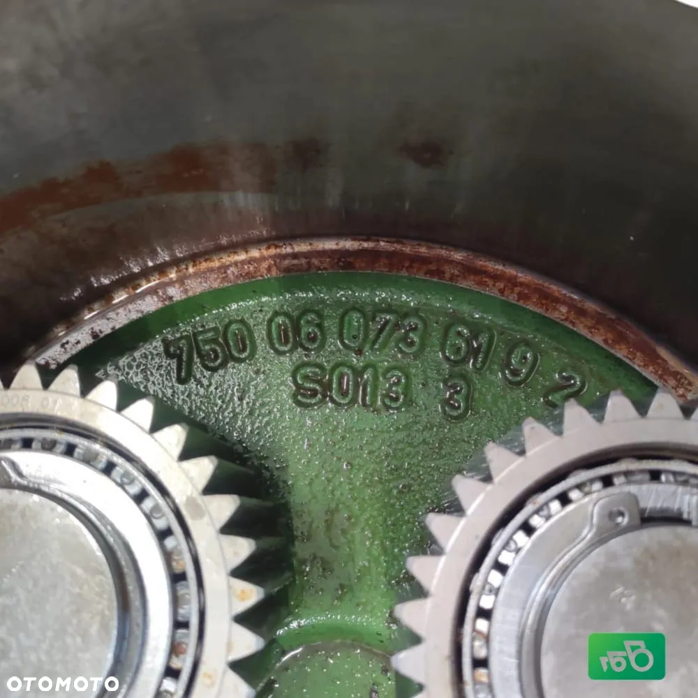 Zwolnica Oś przednia 750060736192 V63138100 Massey Ferguson 7720 - 10
