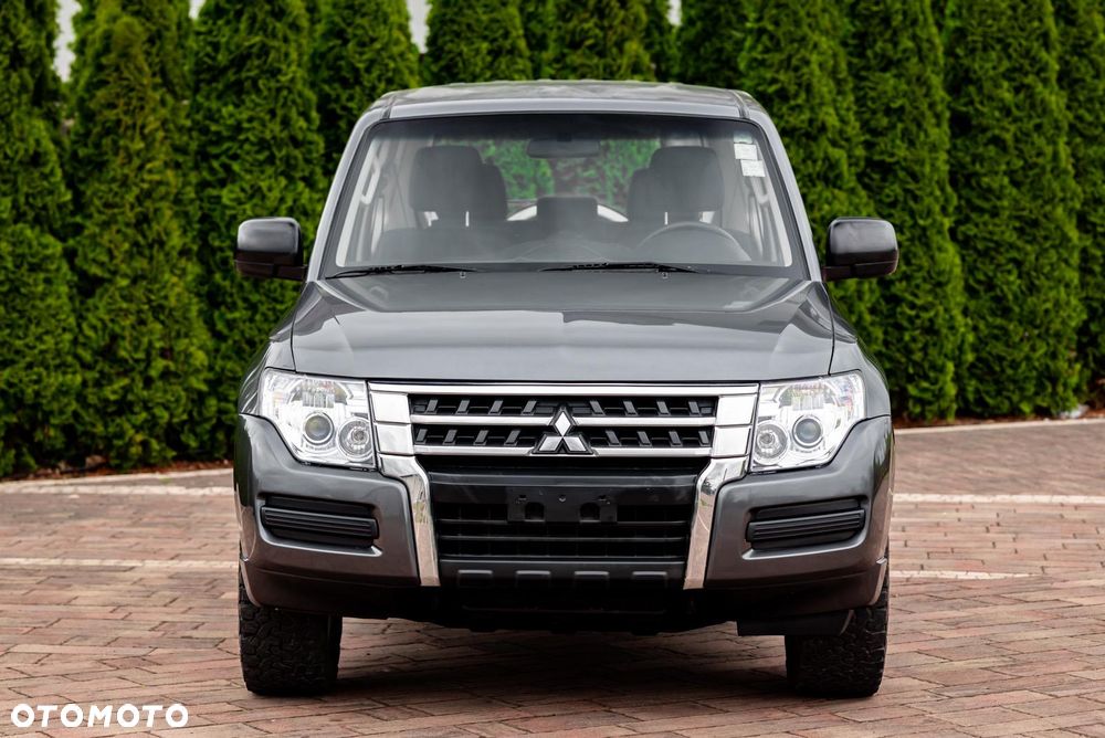 Mitsubishi Pajero 3.2 DI-D Automatik Final Edition - 5