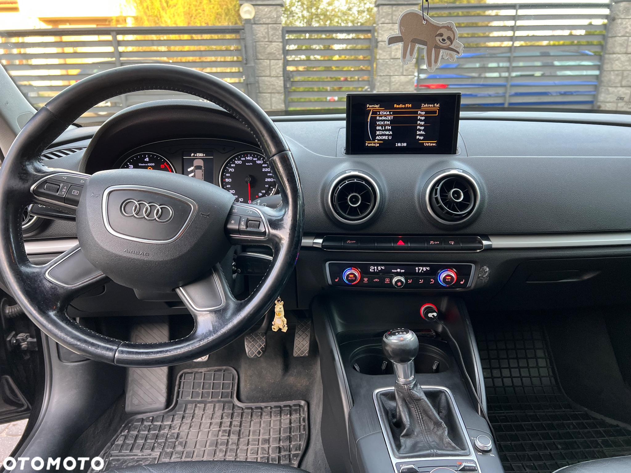 Audi A3 1.6 TDI Sportback (clean diesel) S line Sportpaket - 2