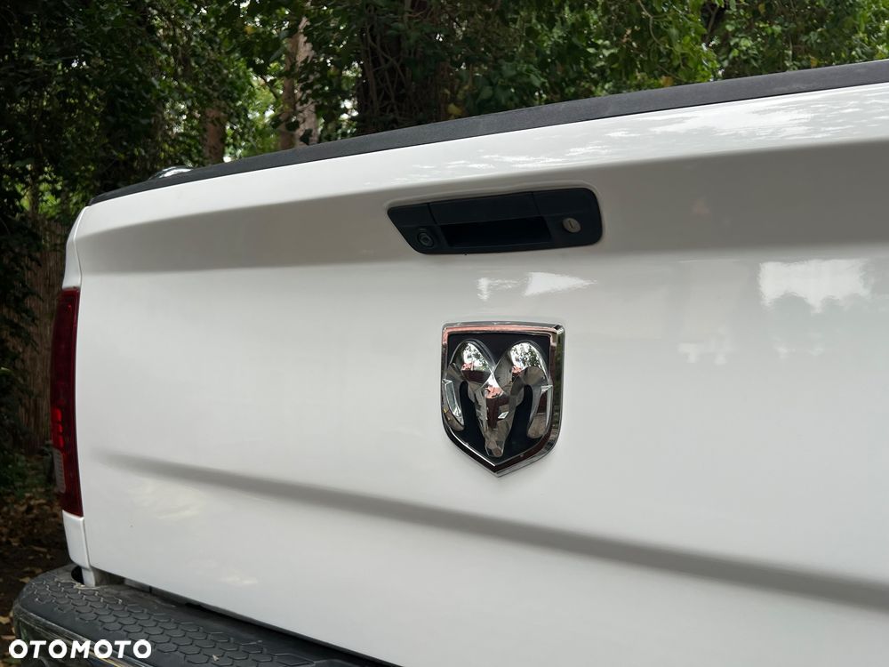 Dodge RAM - 10