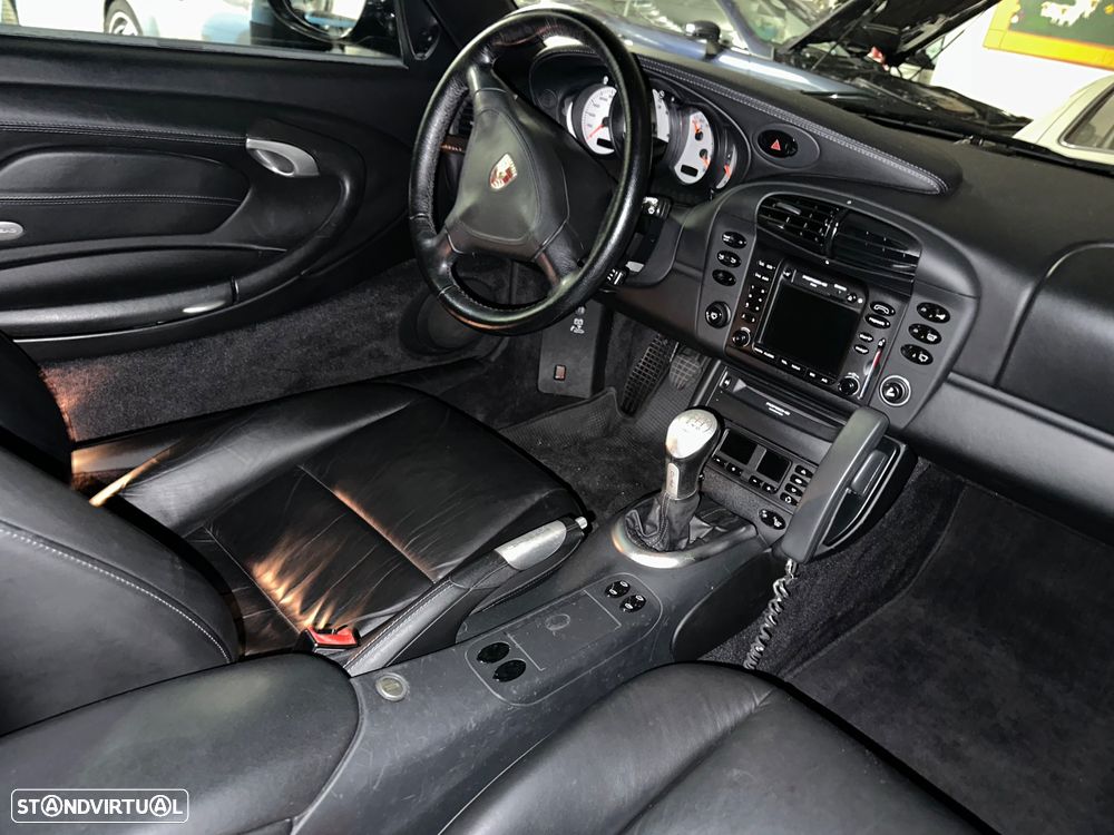 Porsche 911 (996) Turbo - 10