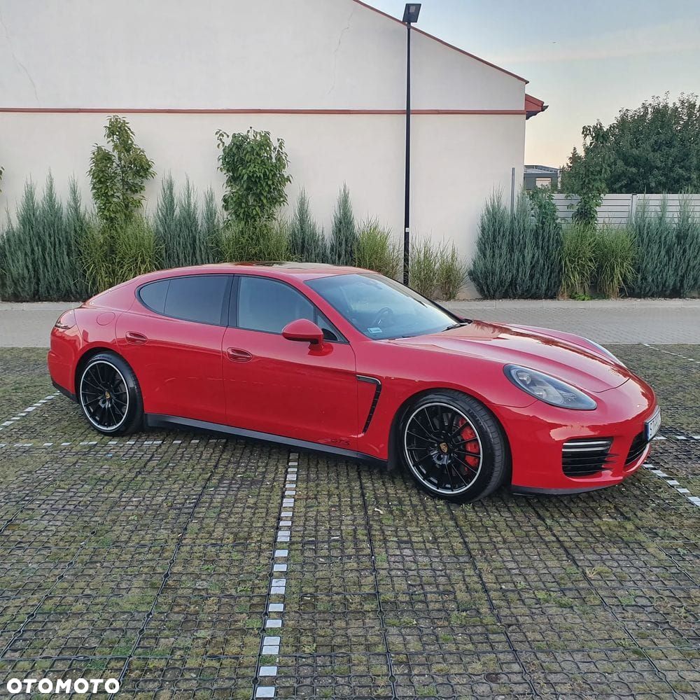 Porsche Panamera GTS - 1
