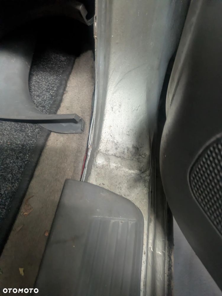 Mitsubishi Pajero 3.2 DID 7os - 7