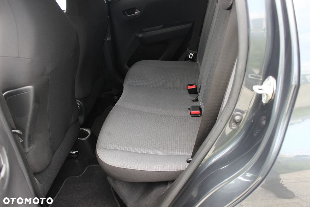 Toyota Aygo x - 11