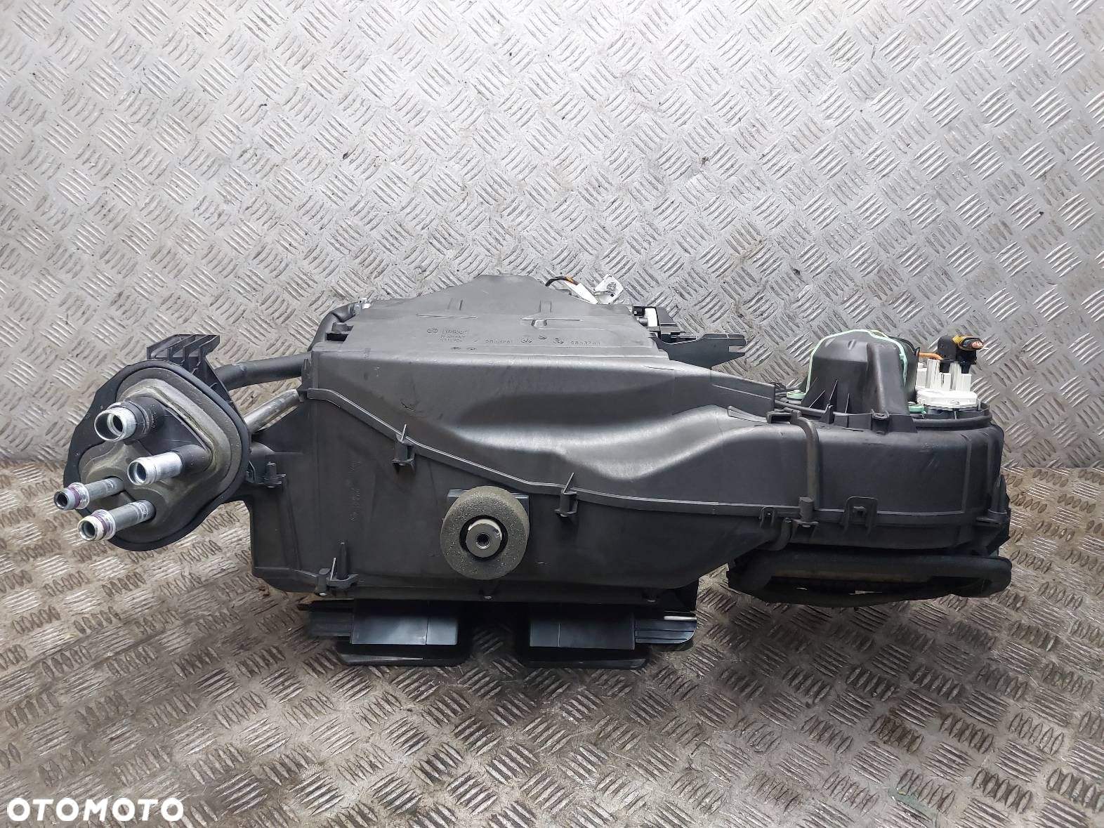 OBUDOWA NAGRZEWNICY DMUCHAWA BMW E90 E91 983360Z 929888G 9181171 - 13