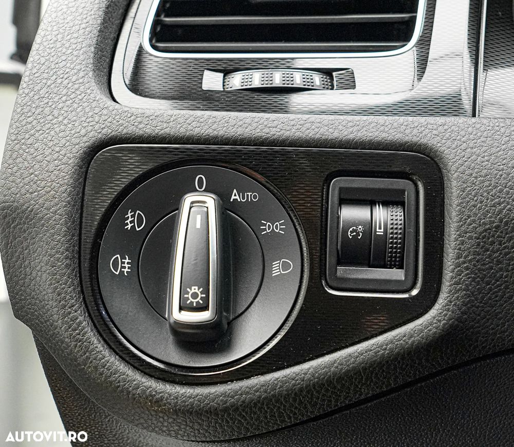Volkswagen Golf GTI 2.0 TSI OPF DSG Performance - 29