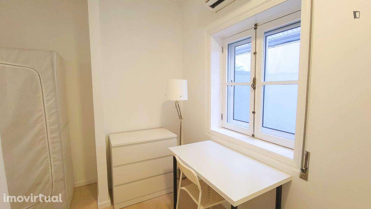 Quarto - localizado em Rio Tinto Porto - Grande imagem: 4/53