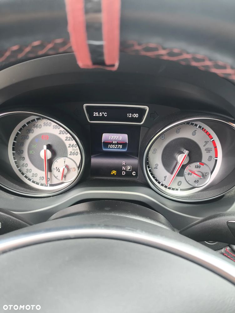 Mercedes-Benz CLA 200 7G-DCT AMG Line - 25