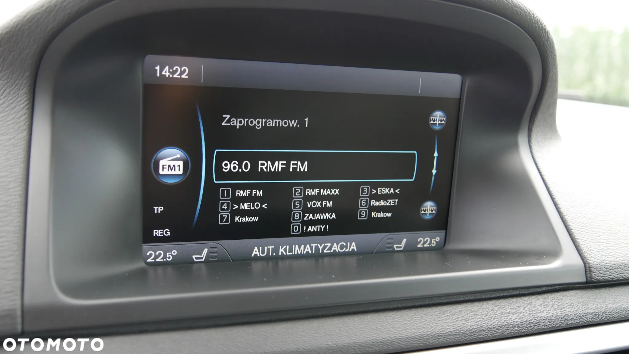 Volvo V70 D4 Drive-E Momentum - 27
