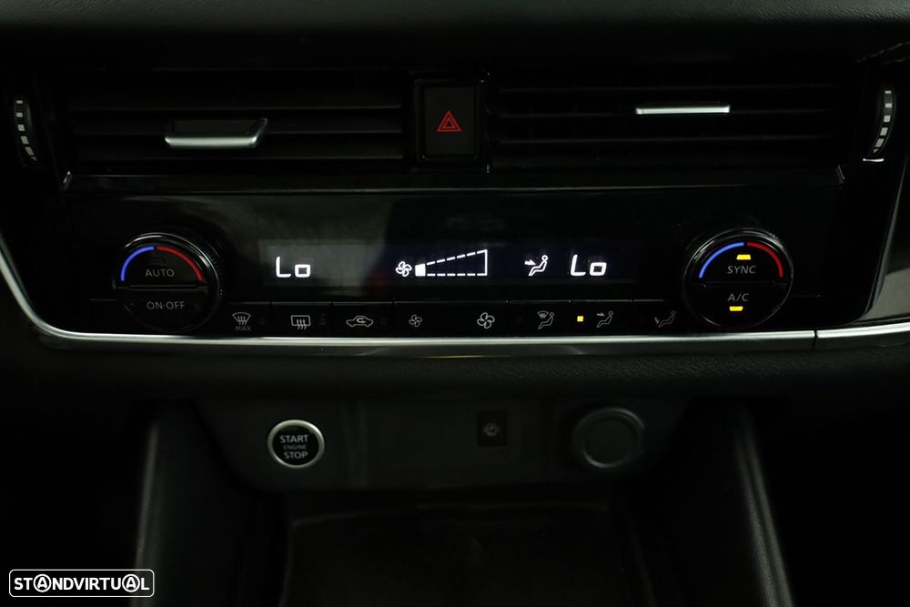 Nissan Qashqai 1.3 DIG-T N-Connecta - 13