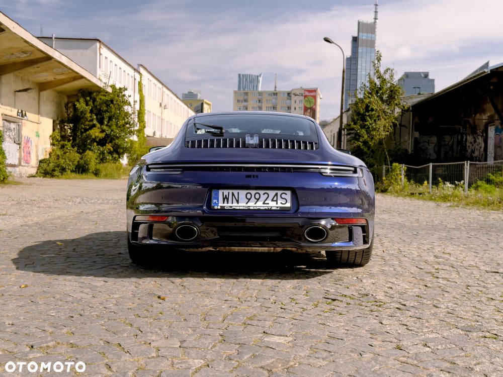 Porsche 911 Carrera 4S - 13