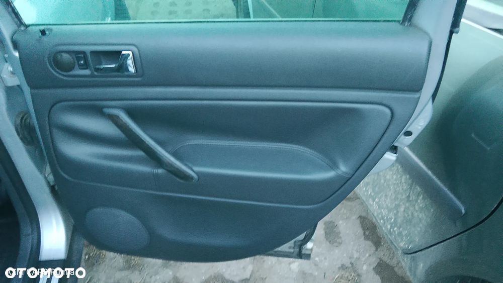 VW PASSAT B5 FL KOMBI - 17