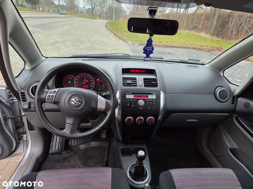 Suzuki SX4 1.6 VVT 4x4 Comfort - 9