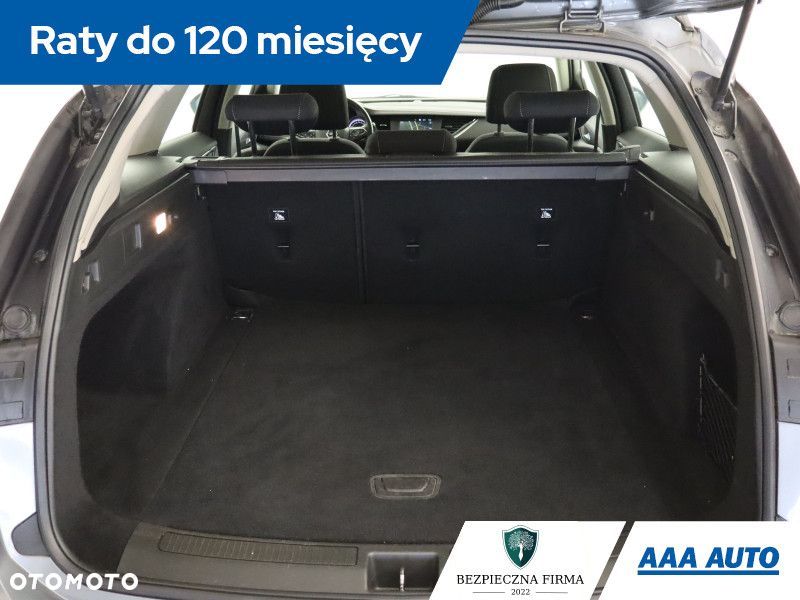 Opel Insignia - 16