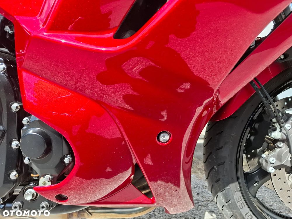 Suzuki GSX - 14
