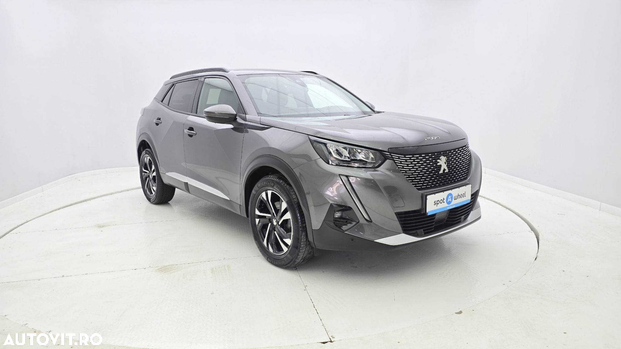 Peugeot 2008 - 4