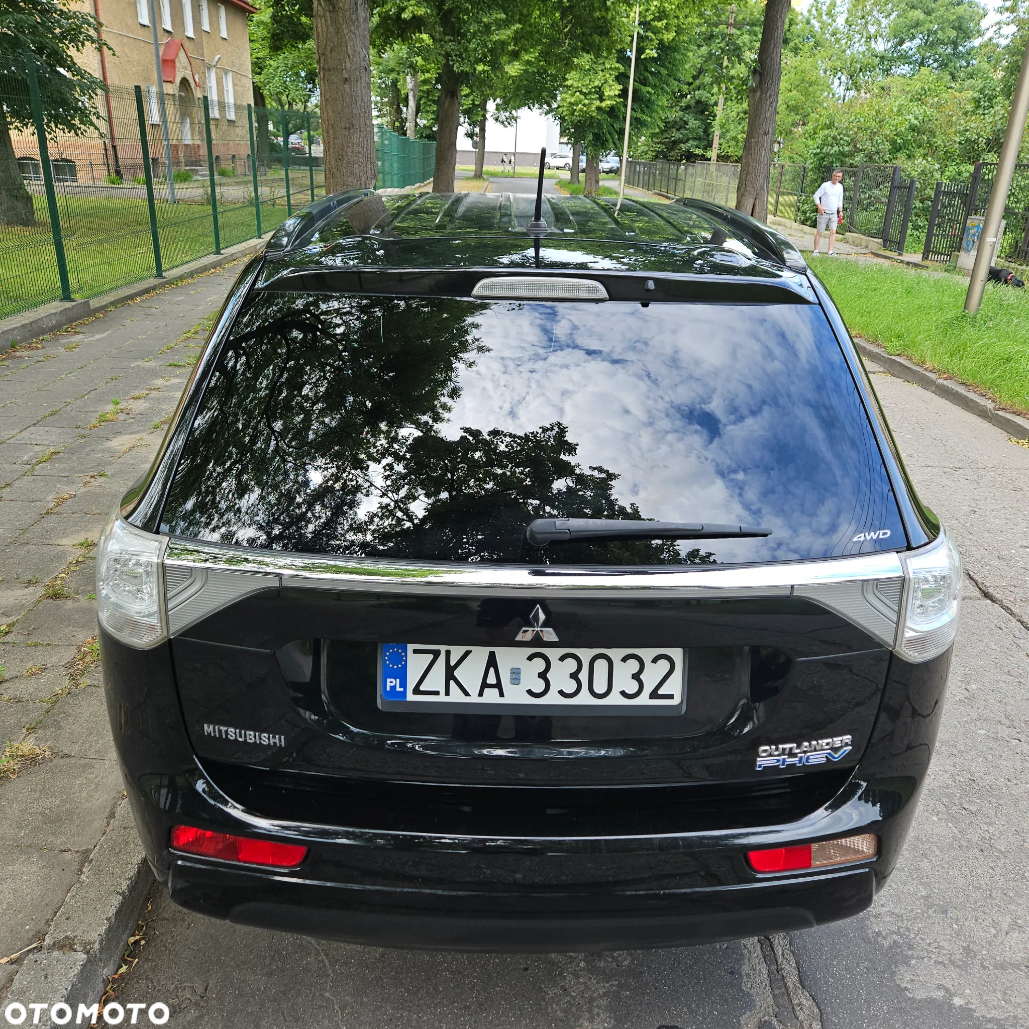Mitsubishi Outlander 2.0 4WD Plug-In Hybrid Top - 8