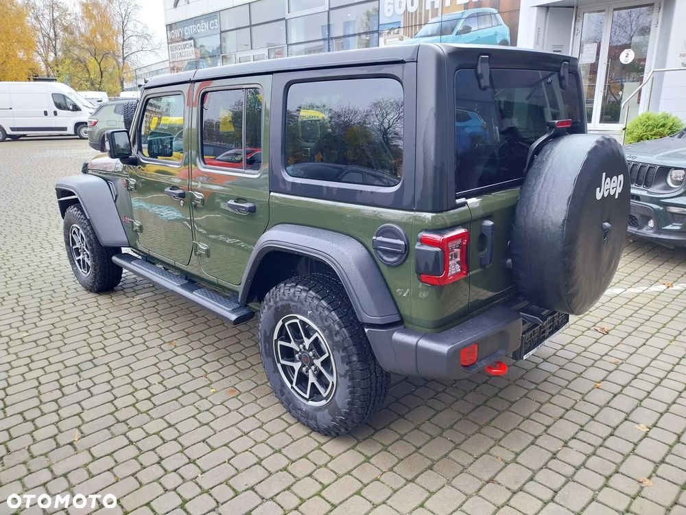 Jeep Wrangler - 4
