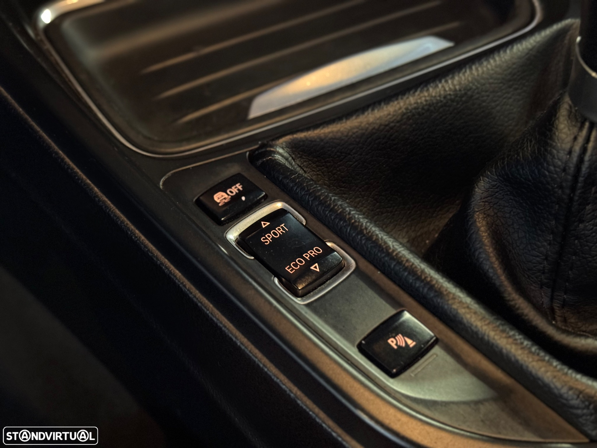 BMW 320 d EfficientDynamics Line Luxury - 24