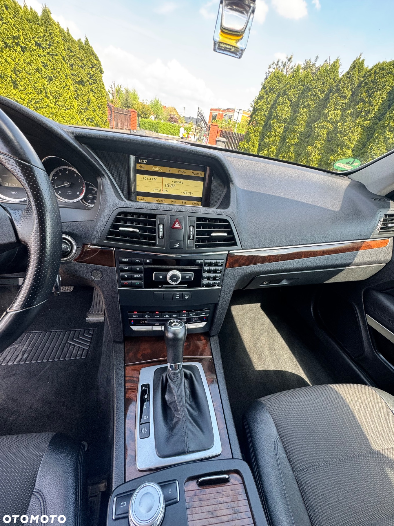 Mercedes-Benz Klasa E 350 CGI Cabrio BlueEFFICIENCY 7G-TRONIC Avantgarde - 25