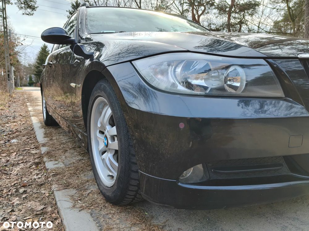 BMW Seria 3 318i - 6