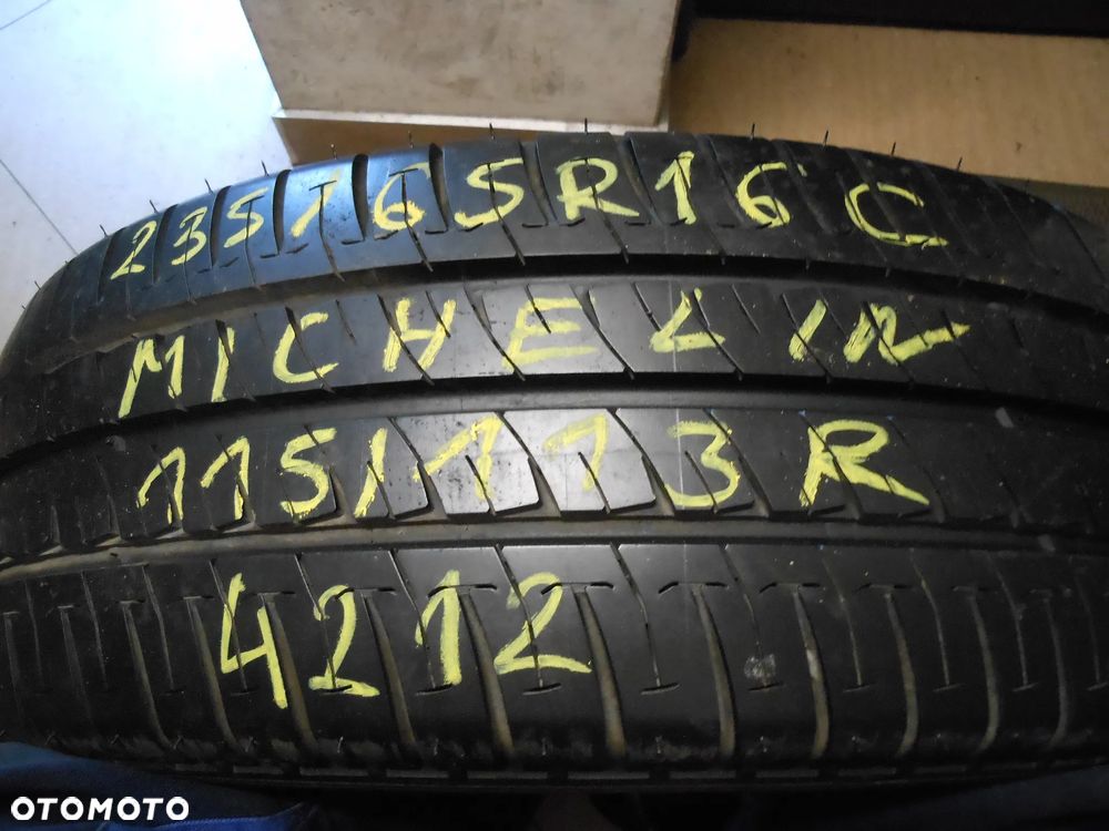 Opona pojedyńcza 235/65r16c michelin agilis nowa zapas - 1