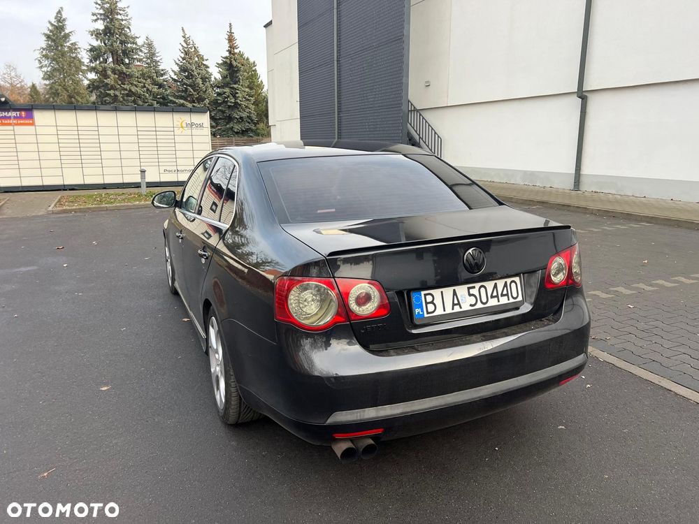 Volkswagen Jetta 2.0 Turbo FSI Sportline - 12