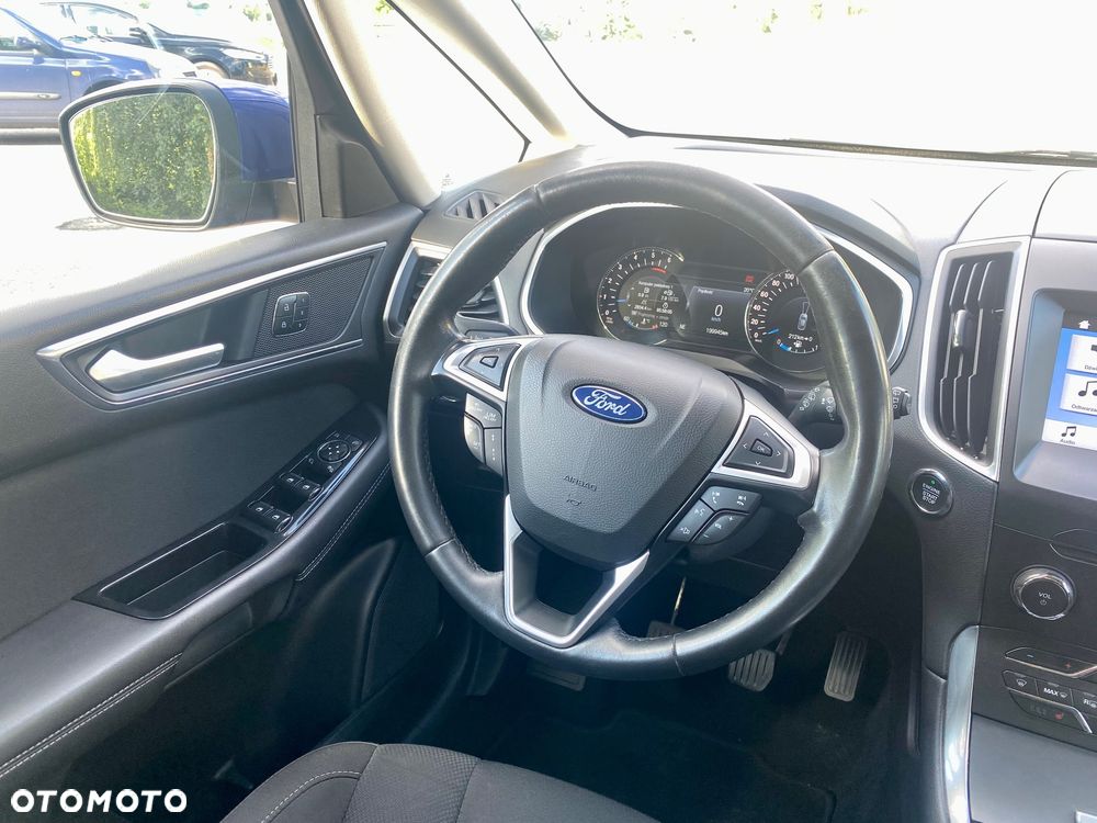 Ford S-Max - 16