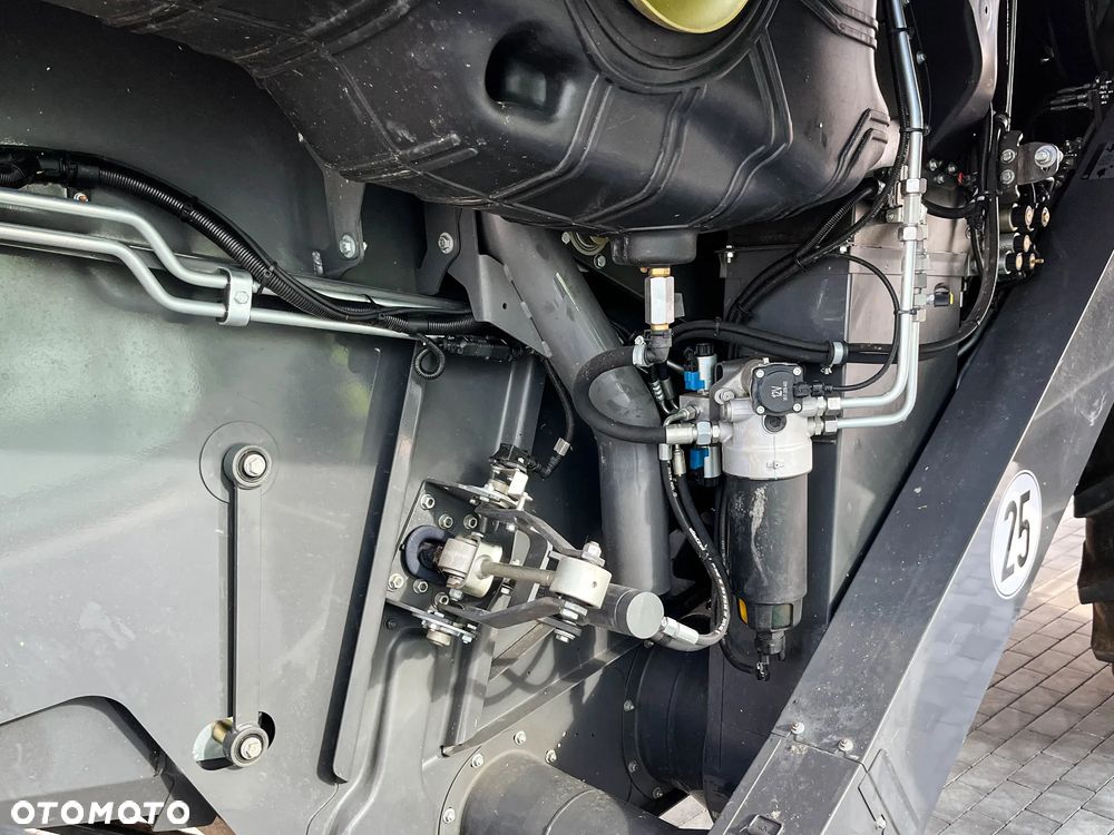 Claas TRION 650 - 22