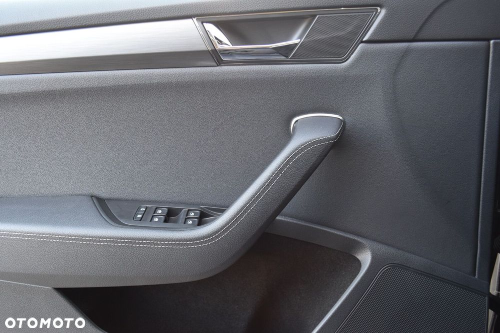 Skoda Superb 2.0 TSI Style DSG - 27