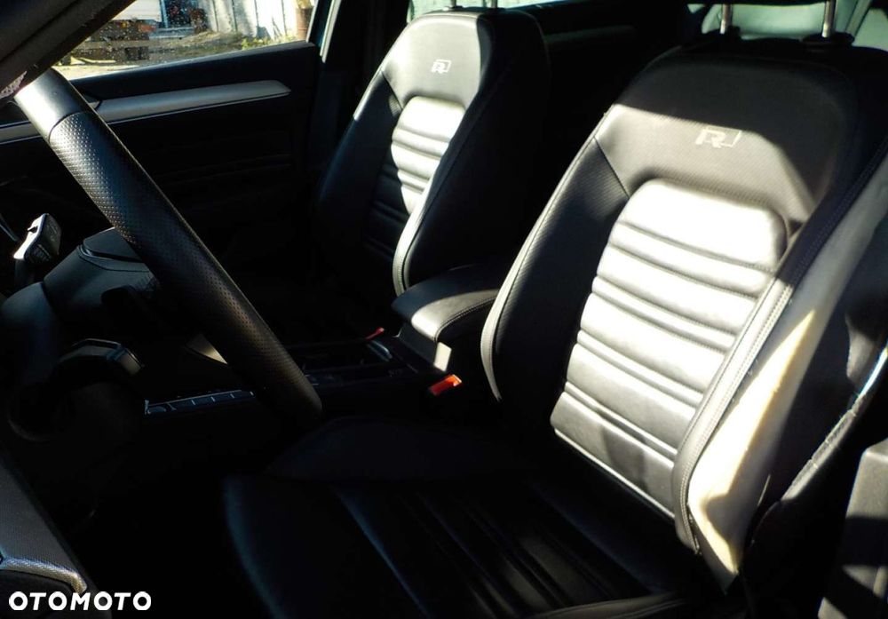 Volkswagen Passat - 25