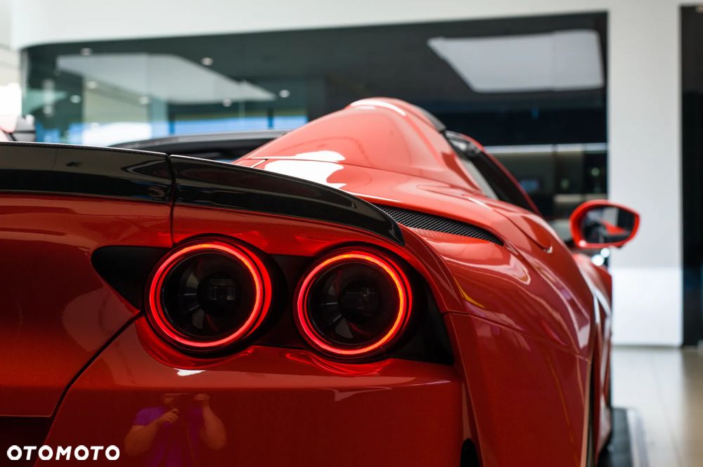 Ferrari 812 GTS - 13