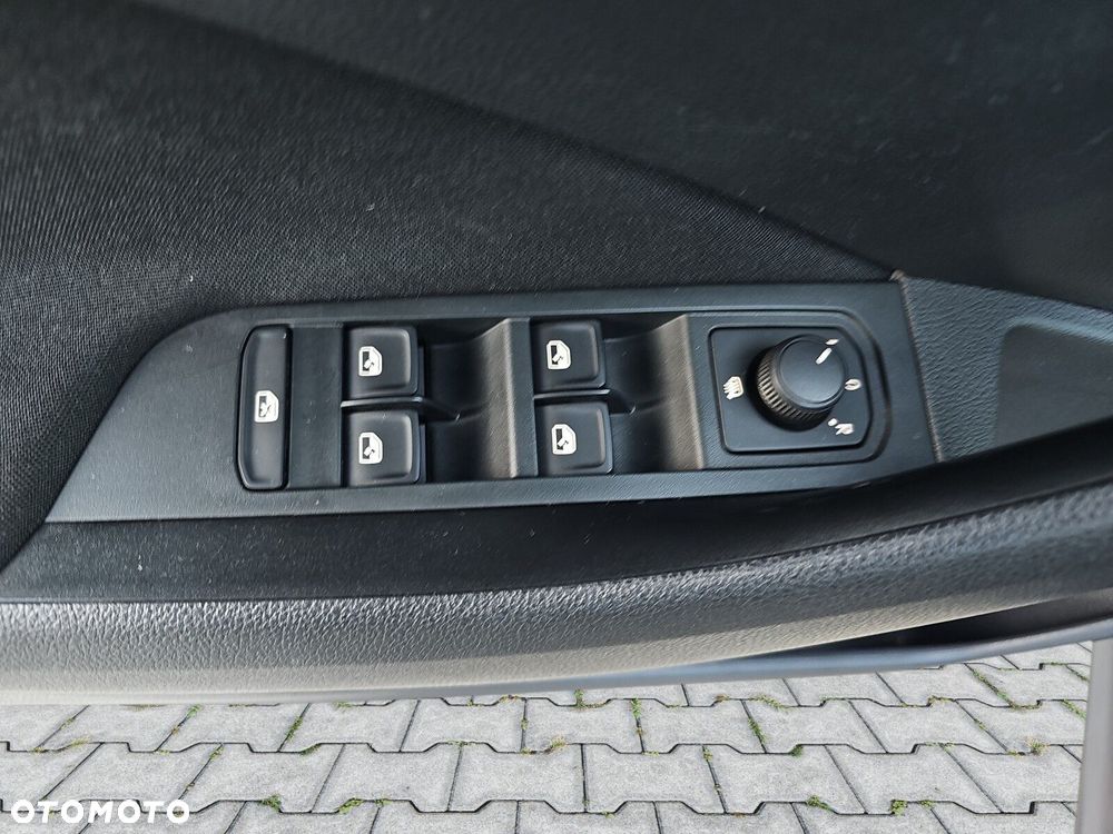 Skoda Kamiq 1.0 TSI Ambition DSG - 26