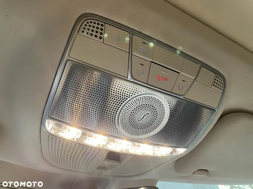 Mercedes-Benz Klasa S 400 d 4-Matic L 9G-TRONIC - 31