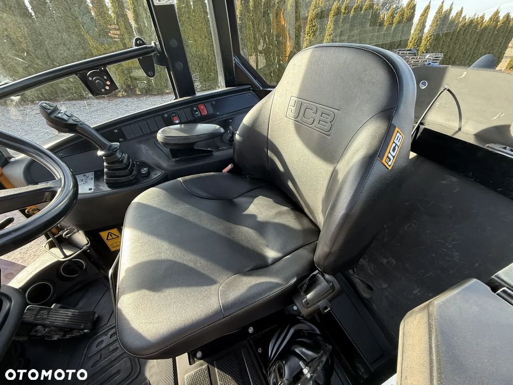JCB TM 220 AGRI TELESKOP / 2016 ROK / TELESKOP / MAŁE GABARYTY / PIĘKNA / ZADBANA / SPROWADZONA Z NIEMIEC / PIĘKNIE UTRZYMANA / ORYGINAŁ / 180 300 310 320 330 Schaffer - 21