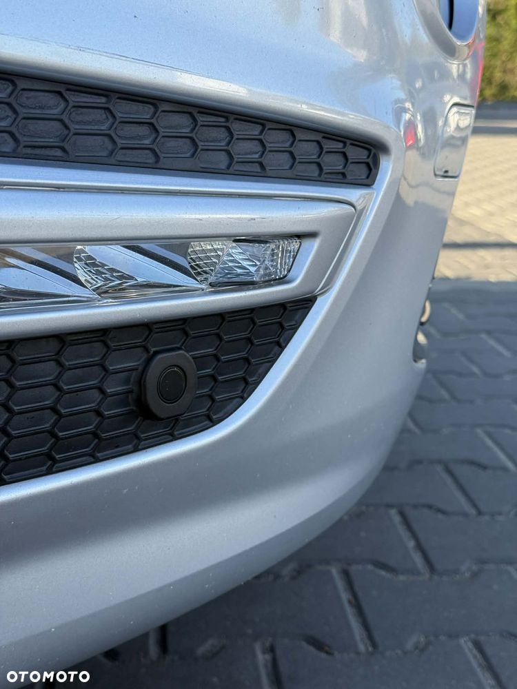 Ford S-Max 2.2 TDCi DPF Titanium - 27