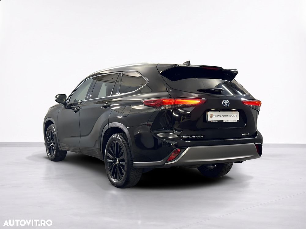 TOYOTA Highlander 2023 — imagine 3