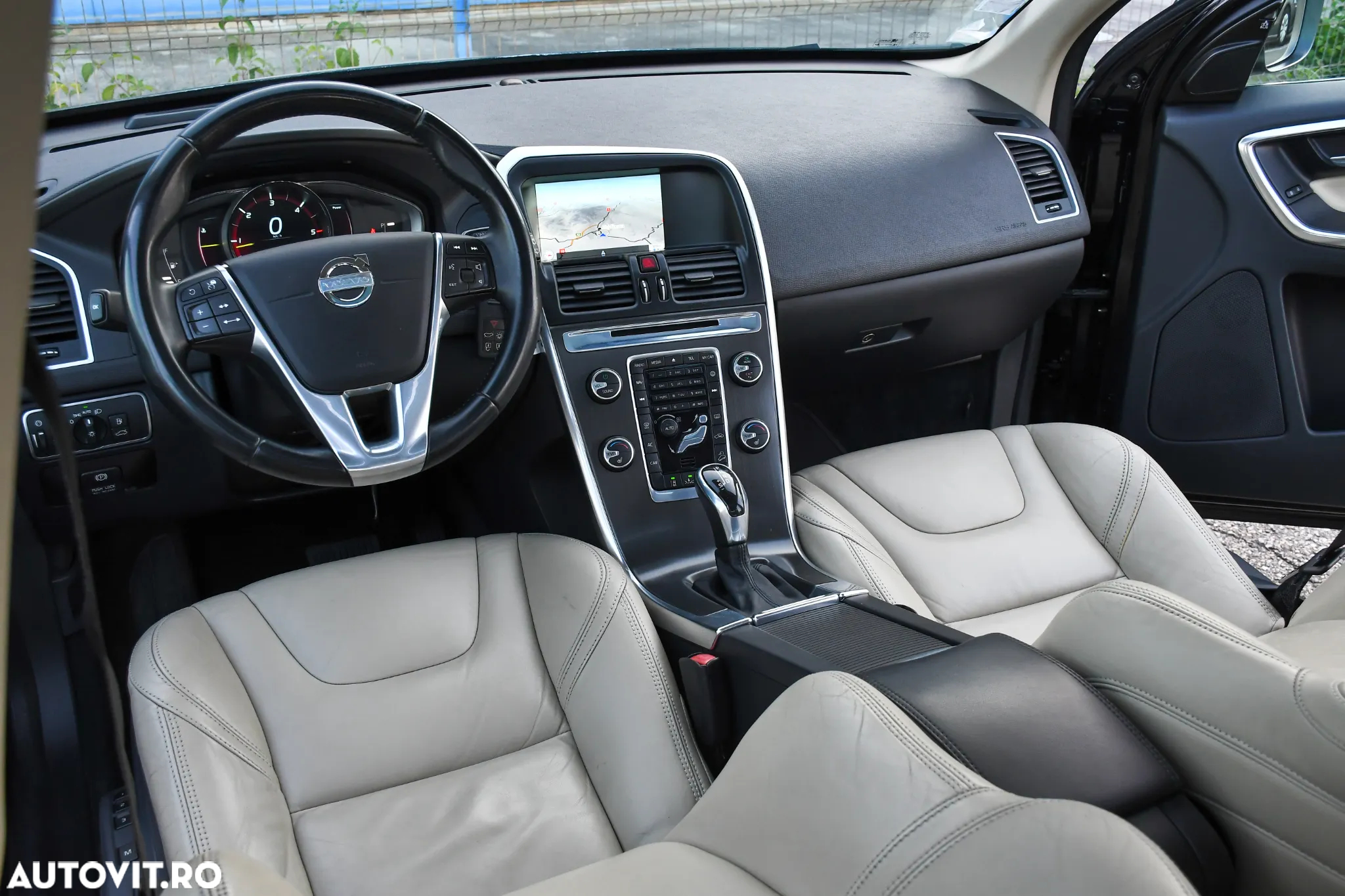 Volvo XC 60 D4 AWD Geartronic Summum - 16