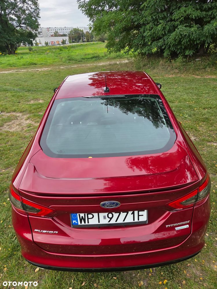Ford Fusion 2.0 EcoBoost Titanium - 10
