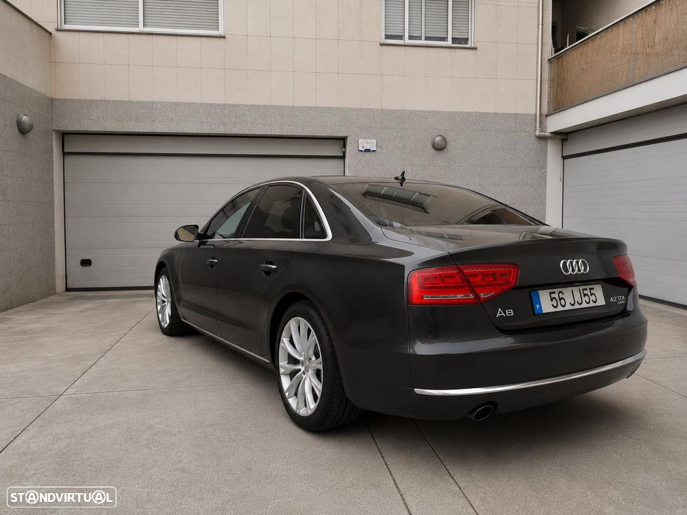 Audi A8 4.2 TDi V8 quattro - 10