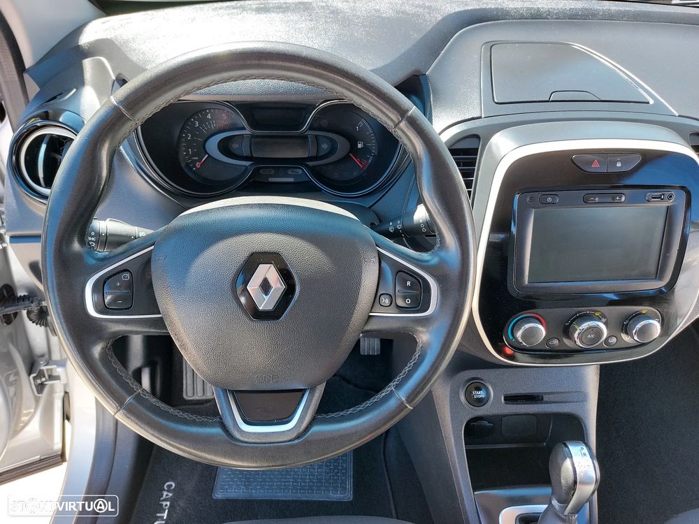 Renault Captur 1.5 dCi EDC - 18