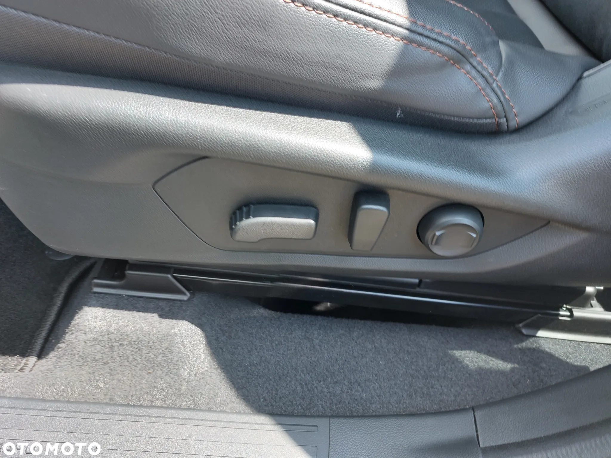 Subaru Forester 2.0i-L Platinum (EyeSight) Lineartronic - 10