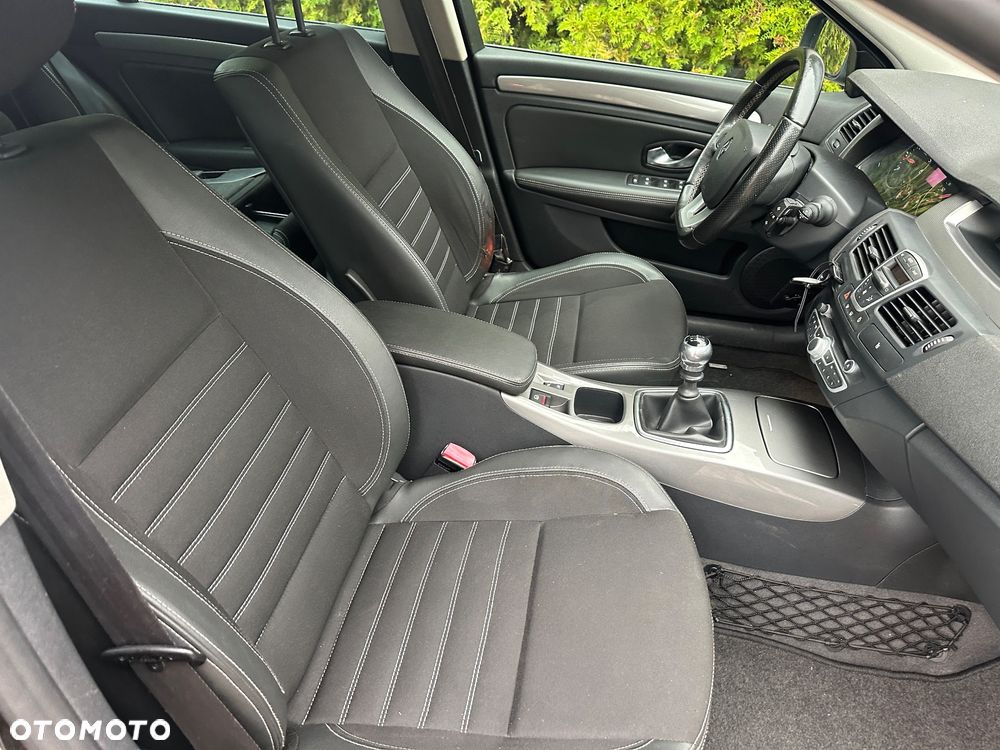 Renault Laguna 2.0 16V 140 Sportway - 19
