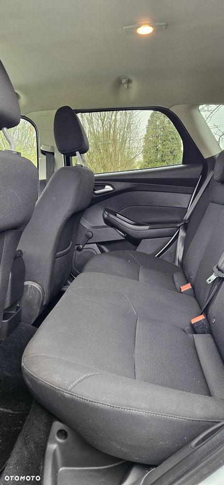 Ford Focus 1.6 TDCi DPF Start-Stopp-System SYNC Edition - 16