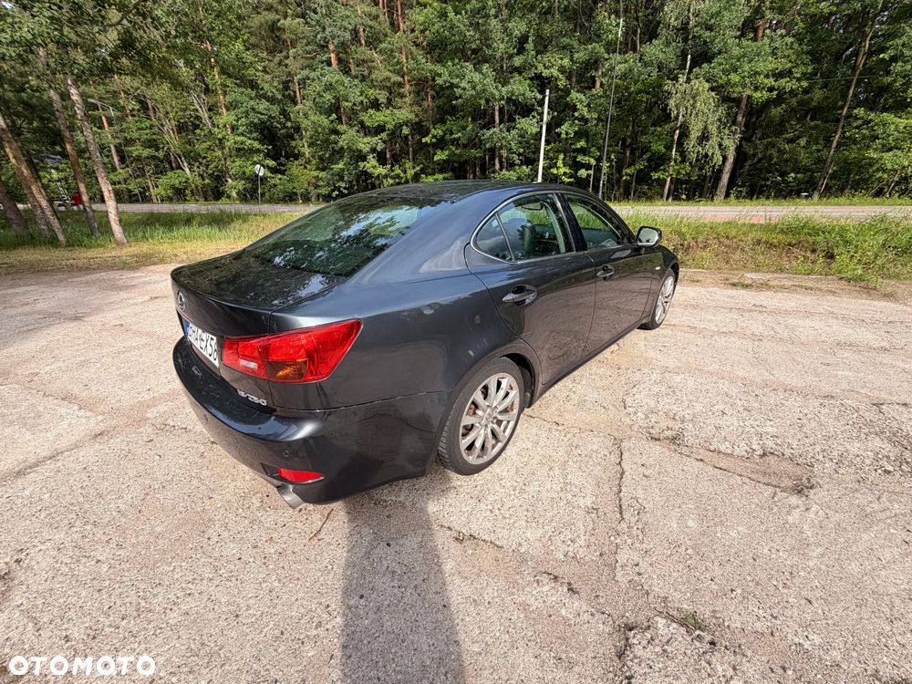 Lexus IS 250 - 21