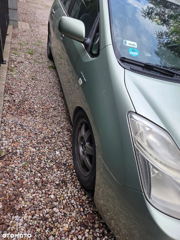 Toyota Prius 1.5 VVT-i Sol - 14