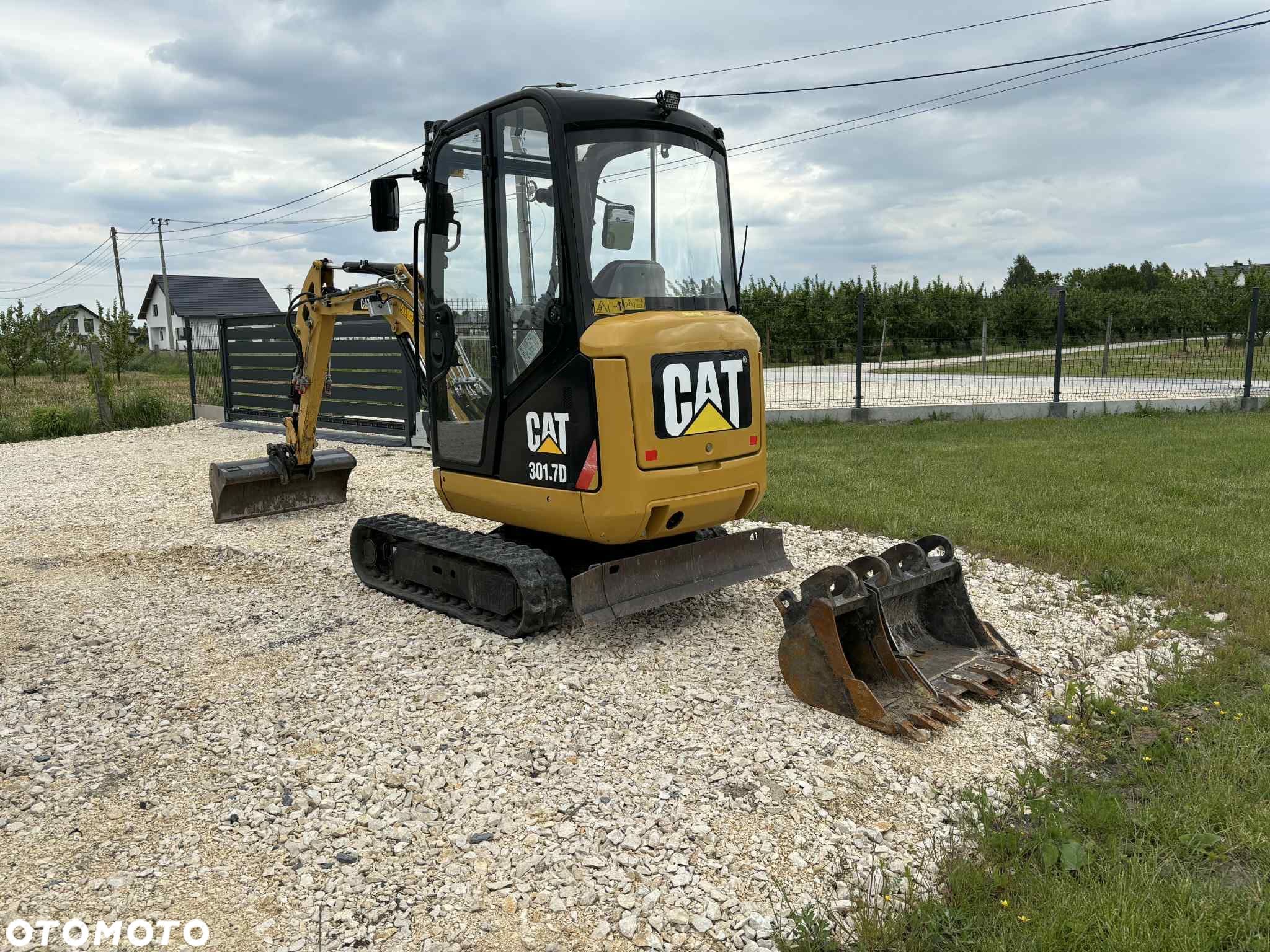 Caterpillar 301.7D - 1