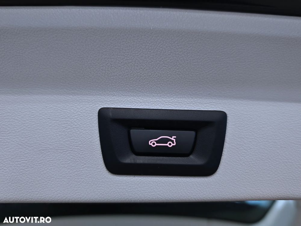 BMW X3 xDrive30e AT PHEV - 38