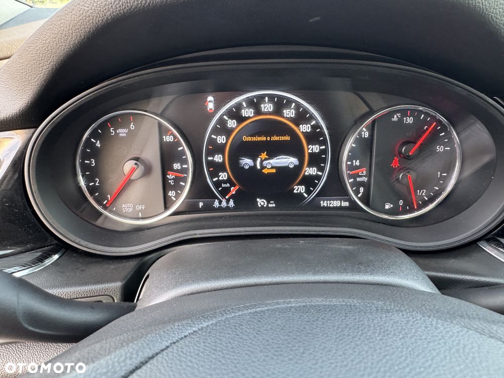 Opel Insignia - 25