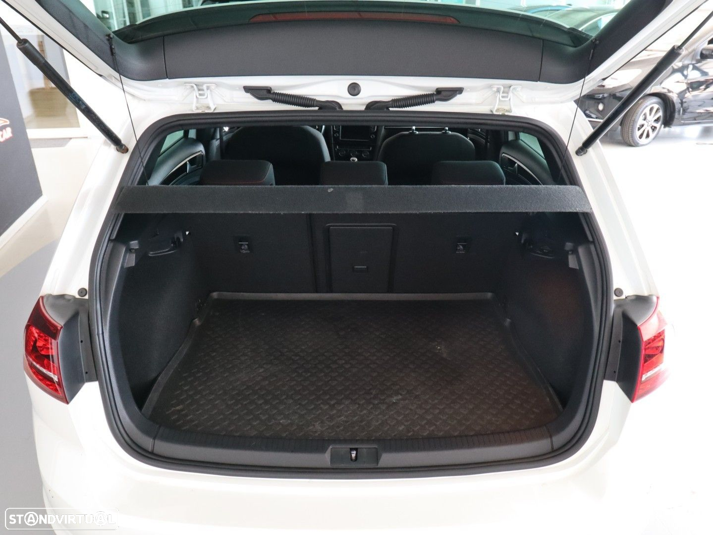 VW Golf 2.0 TSi GTi Performance - 19